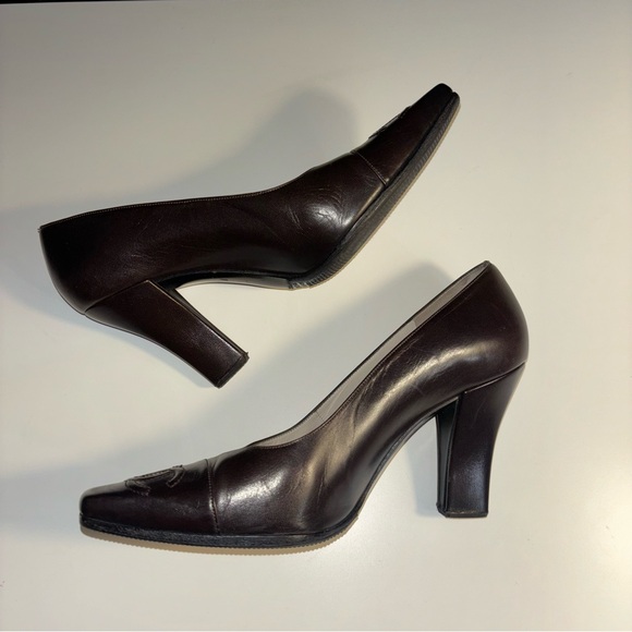 Vintage Chanel Double CC Cap Toe Lambskin Heel Pumps
Dark Brown - Picture 6 of 16
